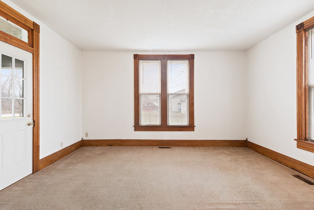 1111 Waterworks Road Huntington, IN 46750 - Photo 4 of 35 Gallery Image 4