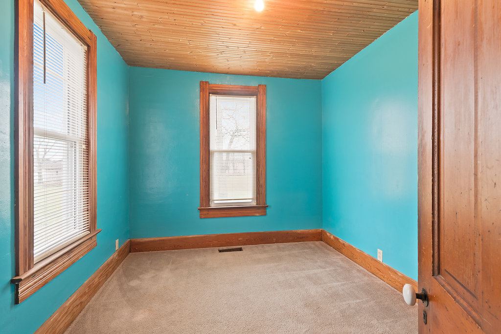 1111 Waterworks Road Huntington, IN 46750 - Photo 9 of 35 Gallery Image 9