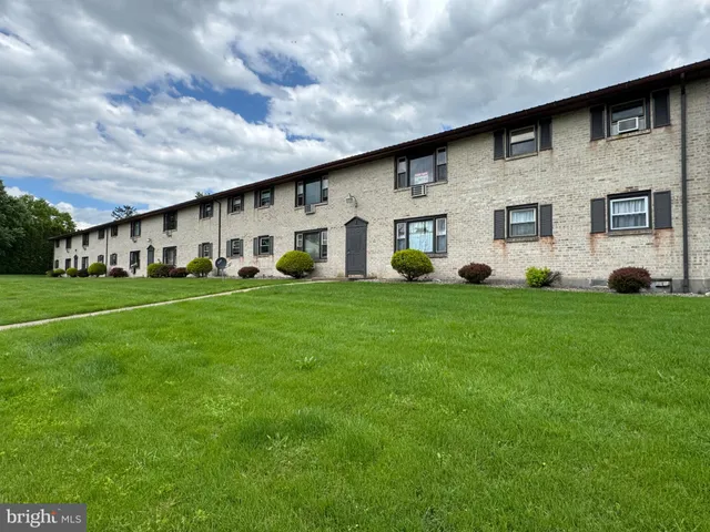 $1,300 | 502 Washington Street, Unit 6B, Shoemakersville, PA 19555