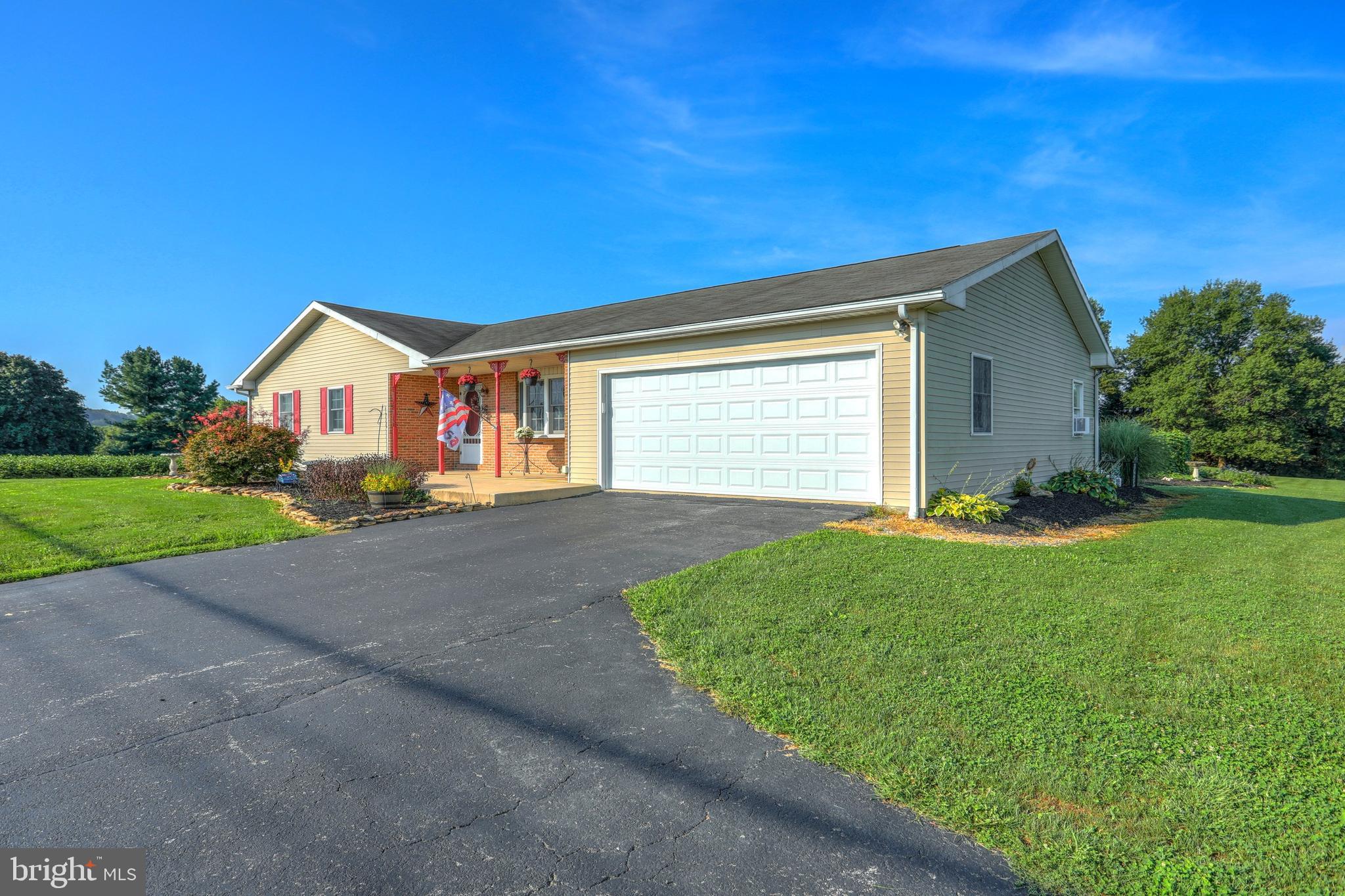 246 Barcroft Road York, PA 17406 - Photo 2 of 49 Gallery Image 2