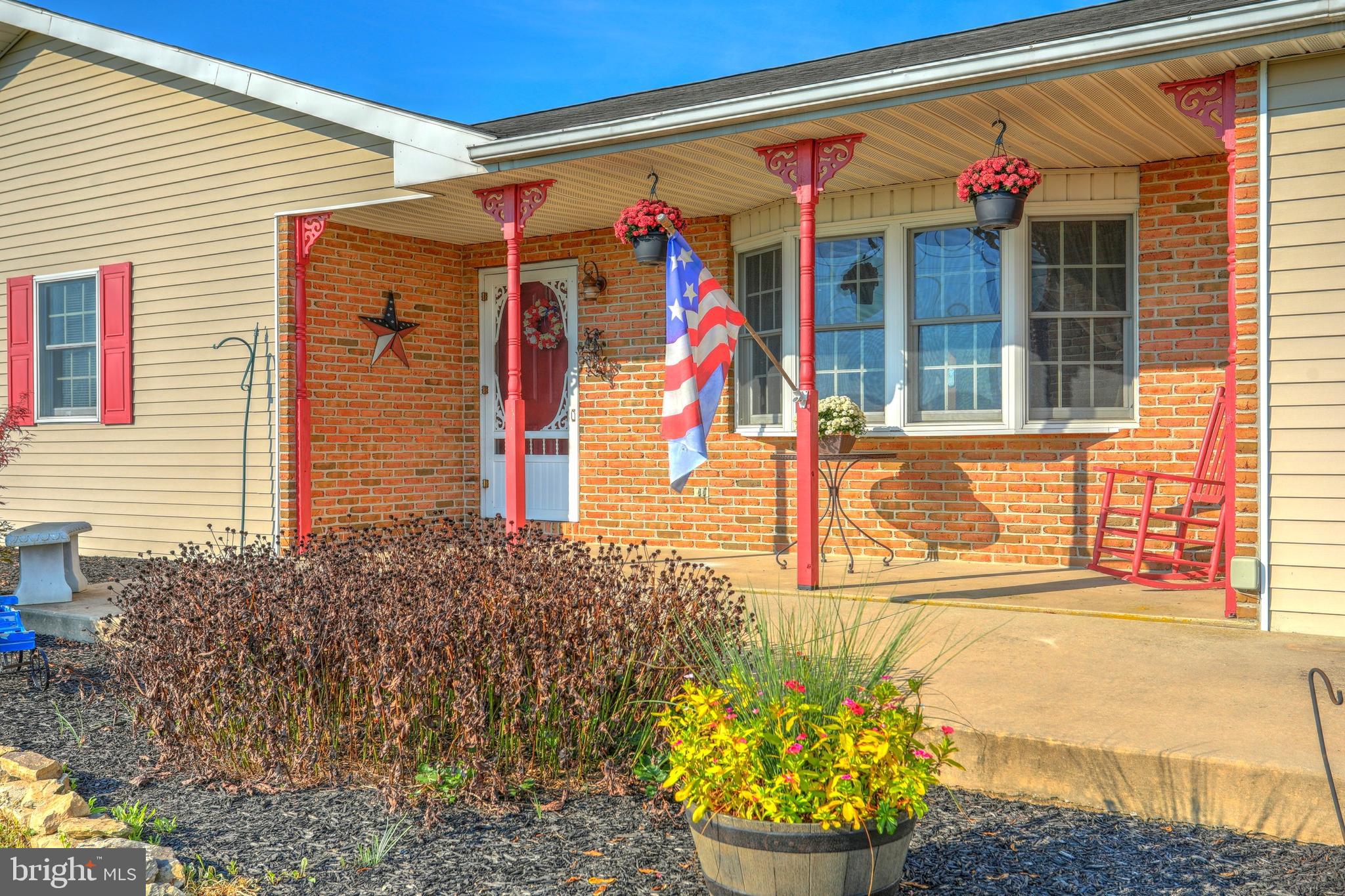 246 Barcroft Road York, PA 17406 - Photo 4 of 49 Gallery Image 4