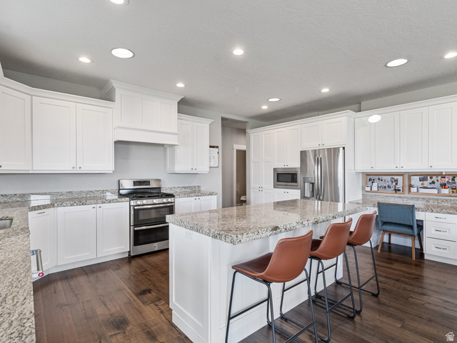 2558 Mountain Glen Road Tooele, UT 84074 - Photo 10 of 68