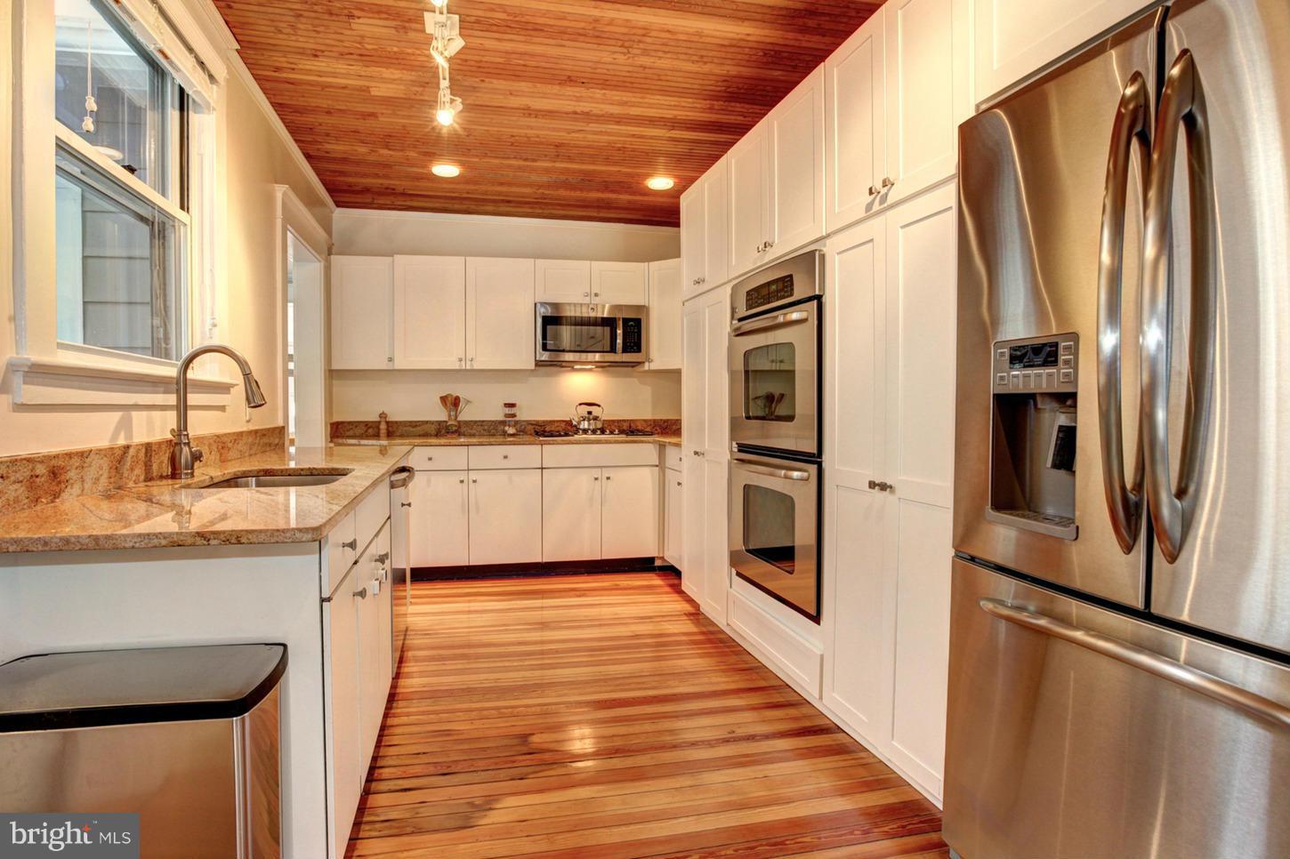 7814 Maple Ridge Road Bethesda, MD 20814 - Photo 13 of 30 Kitchen