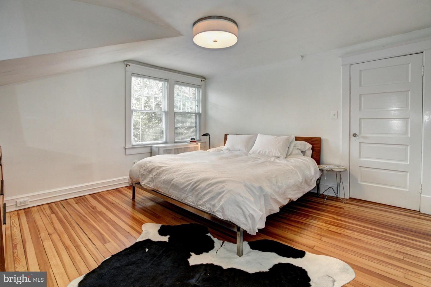 7814 Maple Ridge Road Bethesda, MD 20814 - Photo 22 of 30 Bedroom (Master)