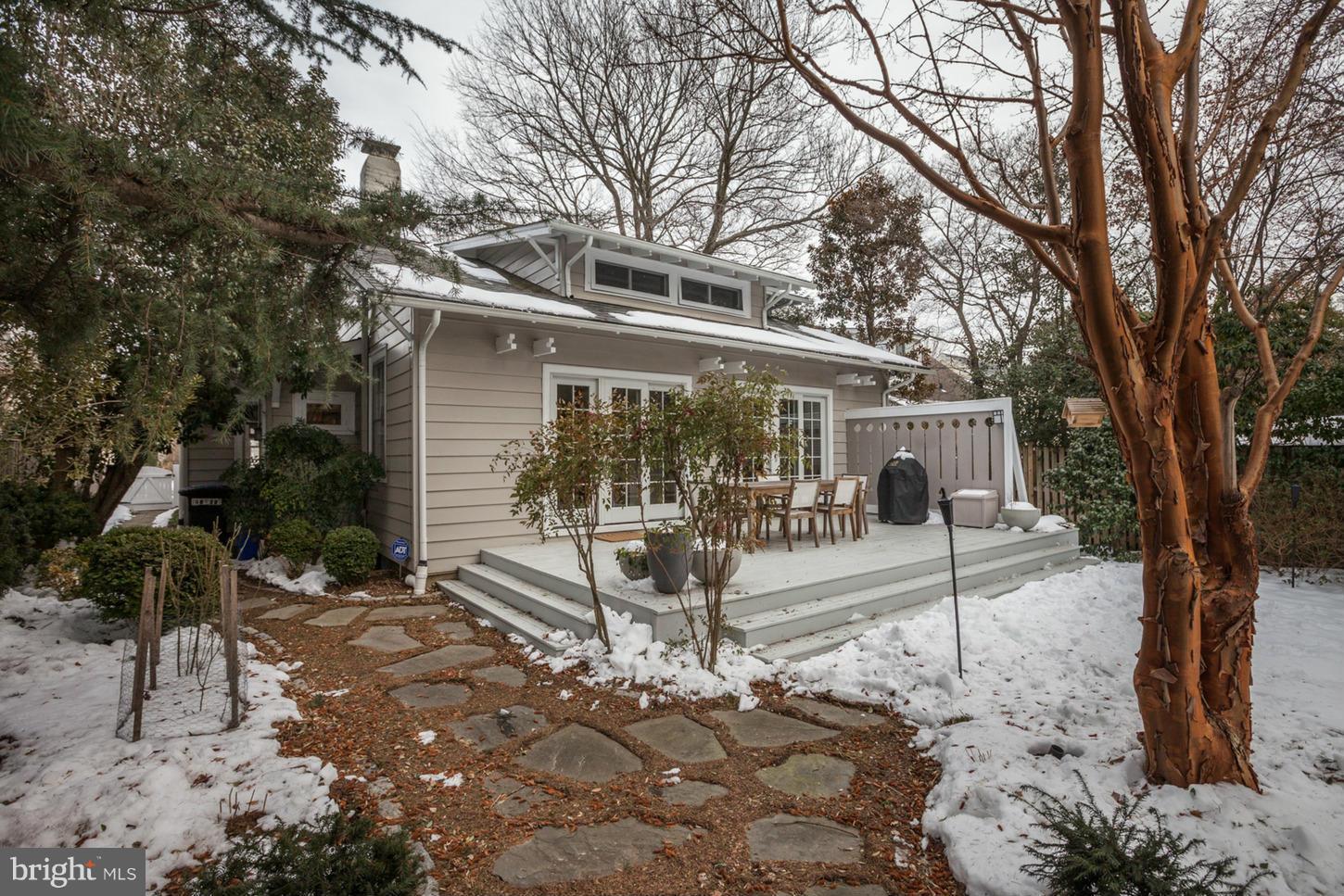 7814 Maple Ridge Road Bethesda, MD 20814 - Photo 27 of 30 Exterior (Rear)