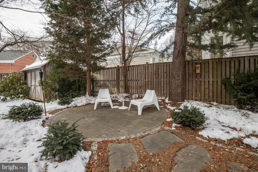 7814 Maple Ridge Road Bethesda, MD 20814 - Photo 29 of 30 Exterior (Rear)