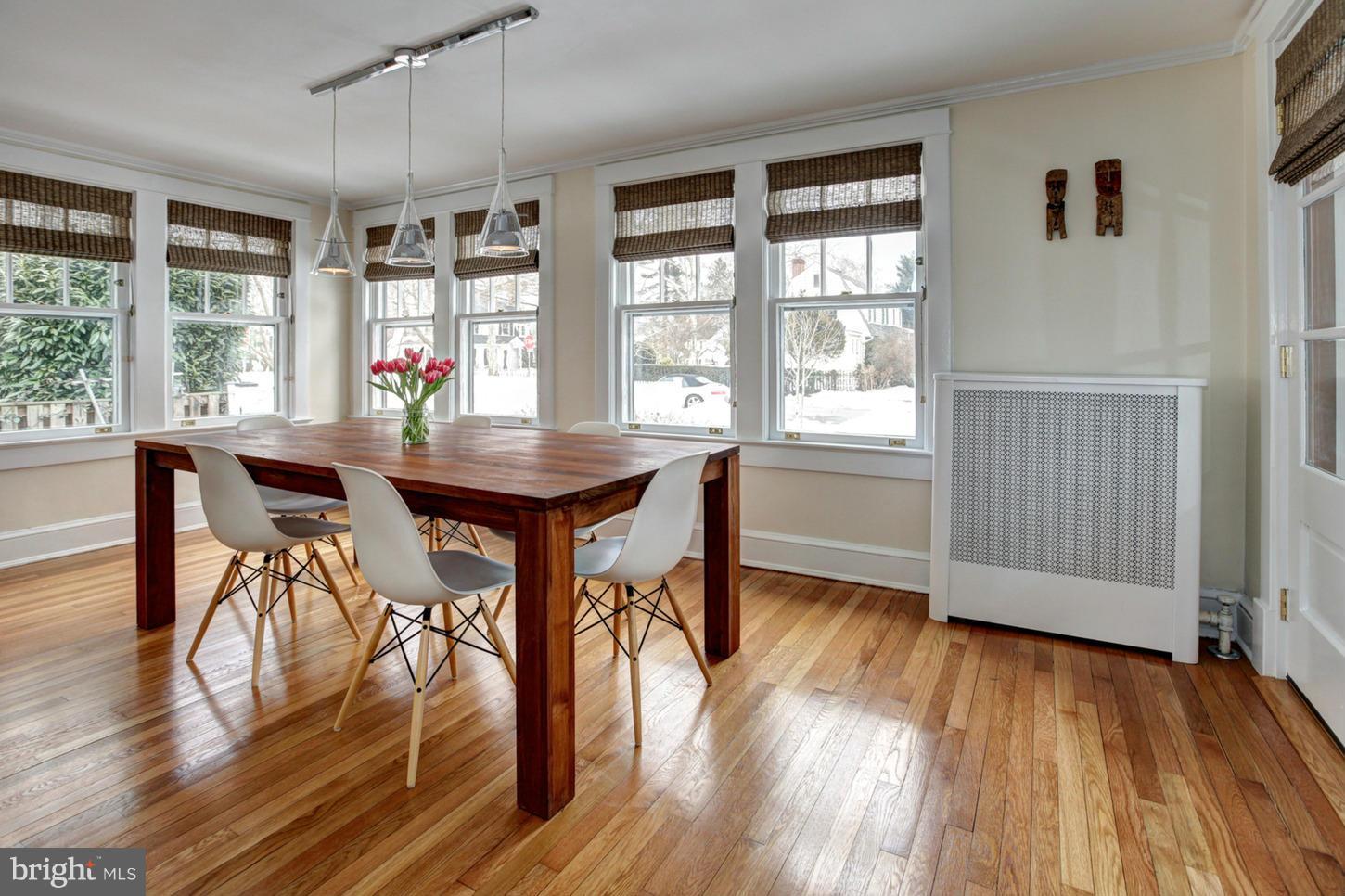 7814 Maple Ridge Road Bethesda, MD 20814 - Photo 4 of 30 Dining Room