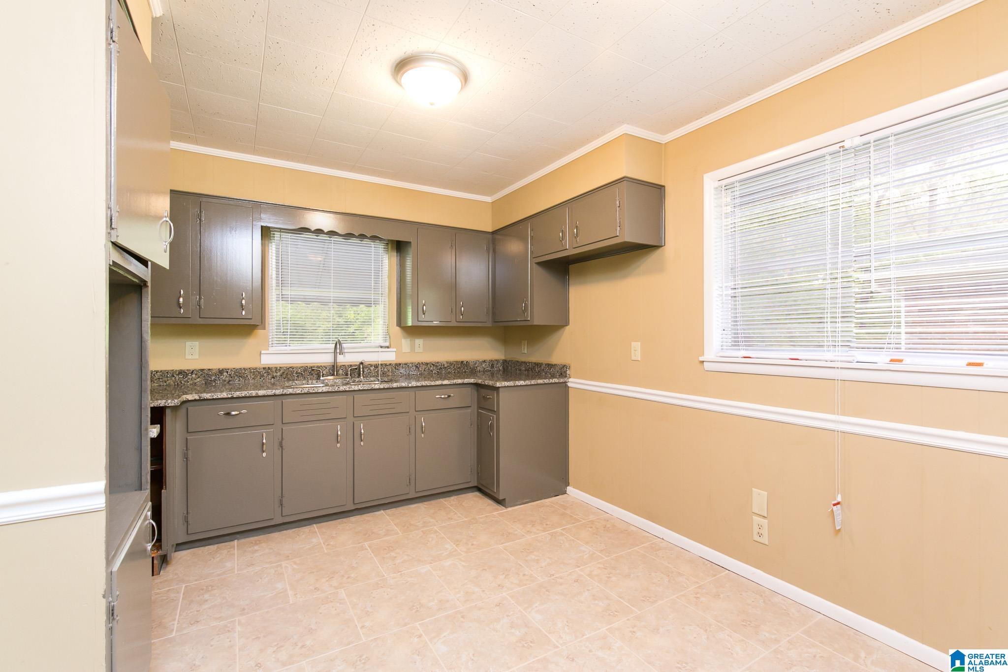2412 5th Street Northwest Birmingham, AL 35215 - Photo 13 of 36