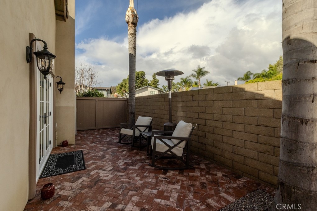 19542 Drybrook Lane Huntington Beach, CA 92646 - Photo 46 of 55 Side Patio