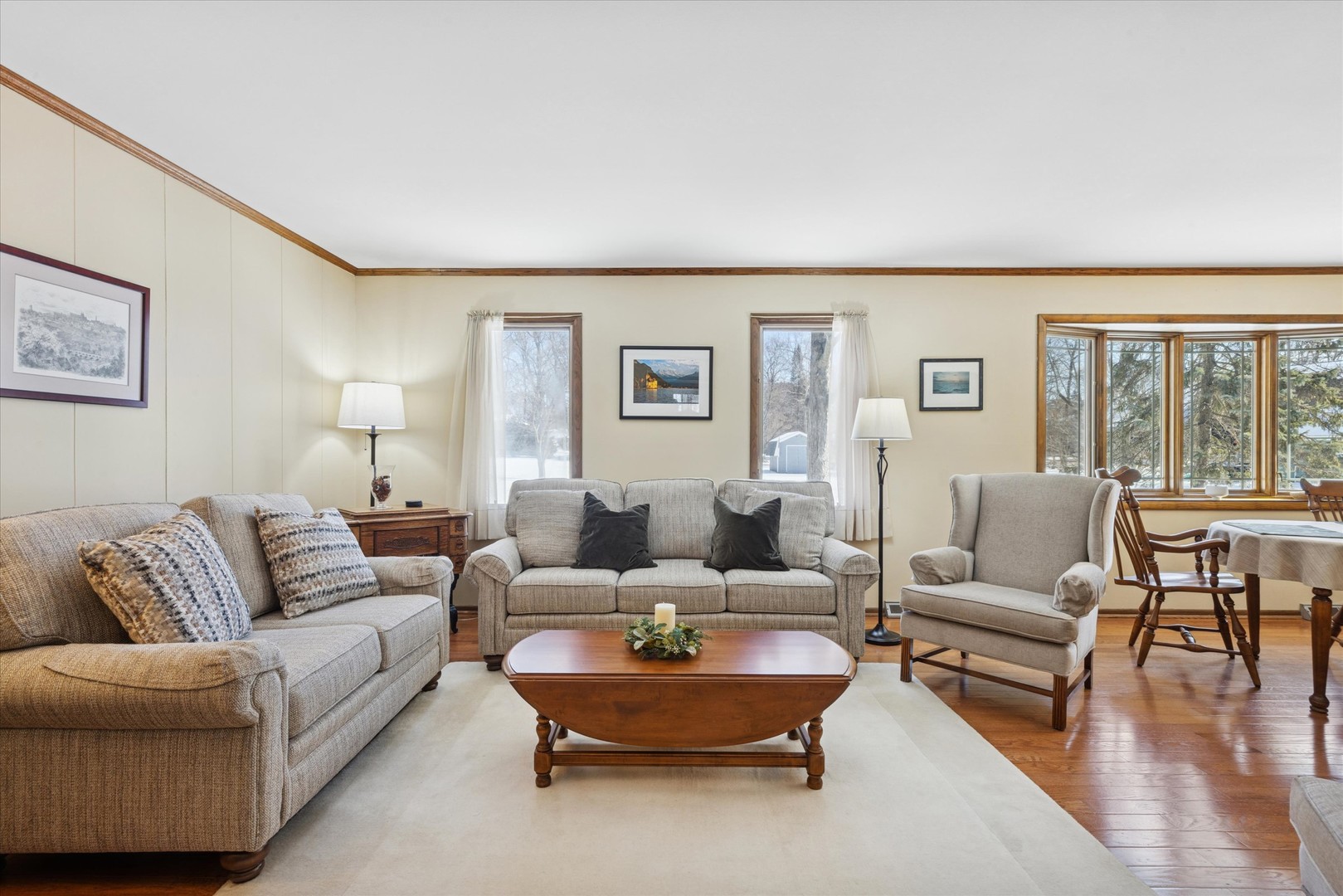 1607 Stoddard Avenue Wheaton, IL 60187 - Photo 2 of 25