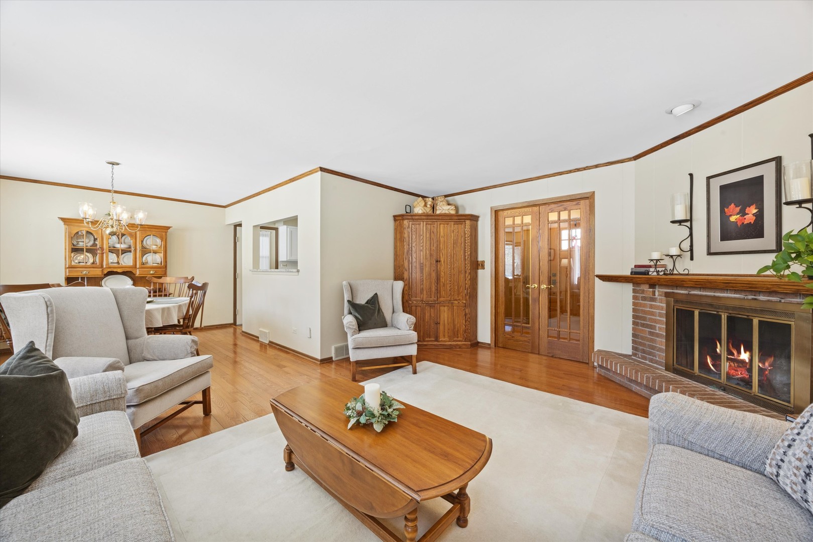 1607 Stoddard Avenue Wheaton, IL 60187 - Photo 5 of 25