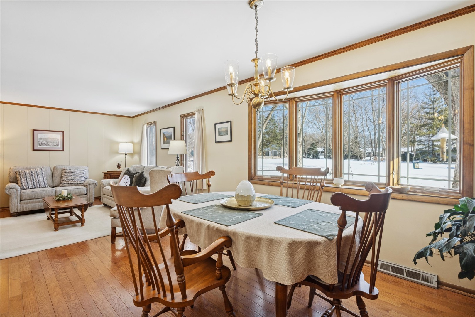 1607 Stoddard Avenue Wheaton, IL 60187 - Photo 7 of 25