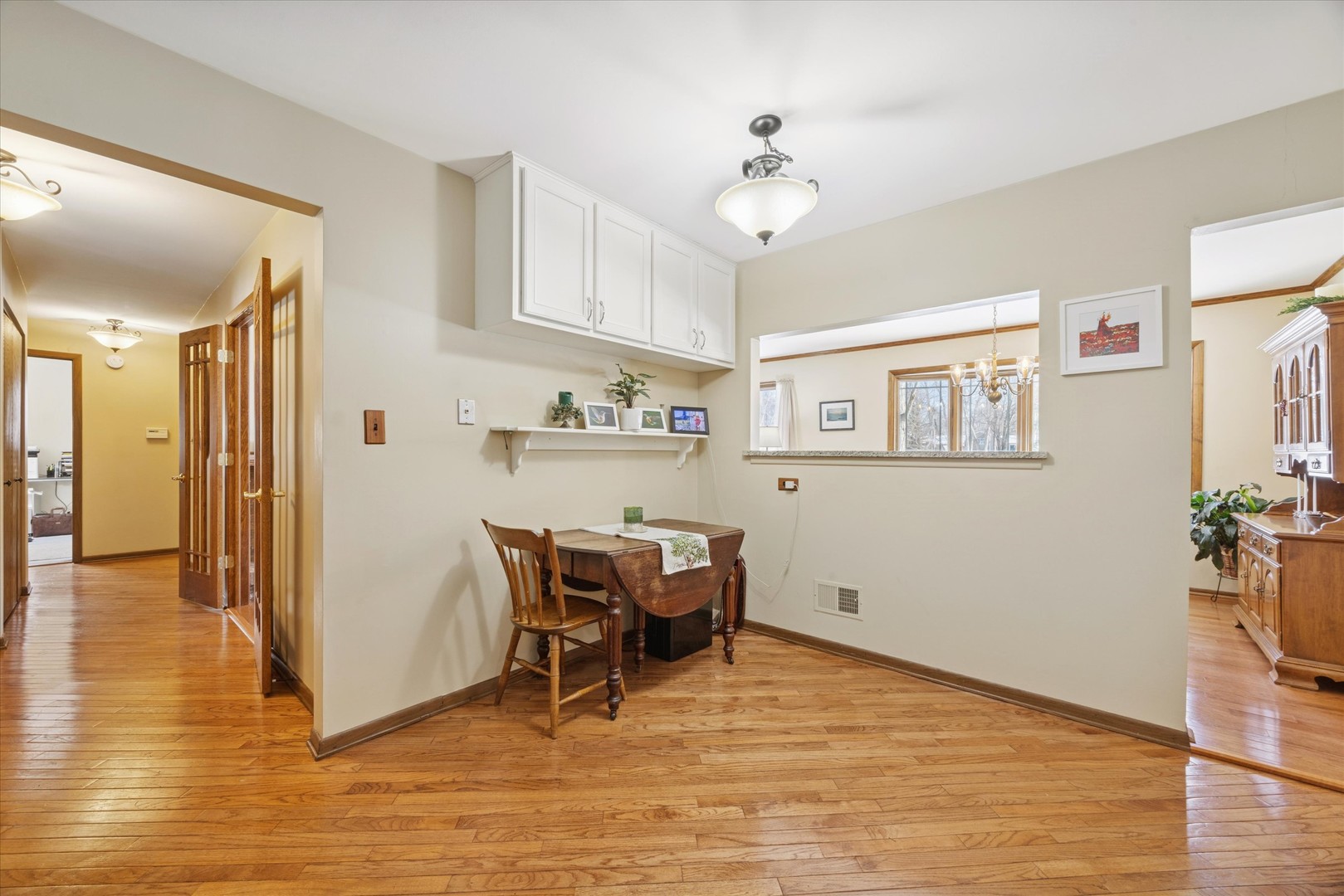 1607 Stoddard Avenue Wheaton, IL 60187 - Photo 10 of 25