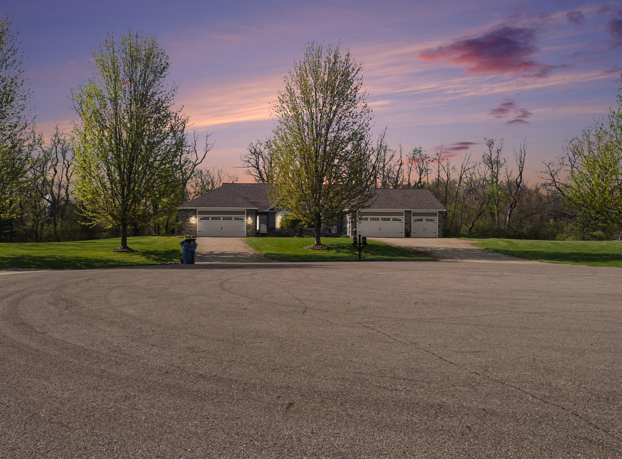 3183 Nighthawk Lane, Unit 8 Battle Creek, MI 49015 - Photo 3 of 17 001_file_6967