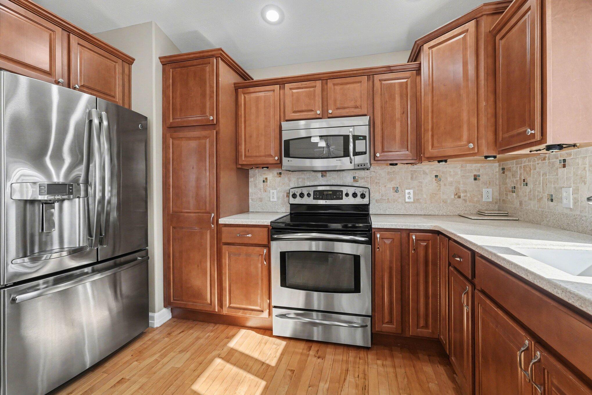 3183 Nighthawk Lane, Unit 8 Battle Creek, MI 49015 - Photo 7 of 17 005_file_5865