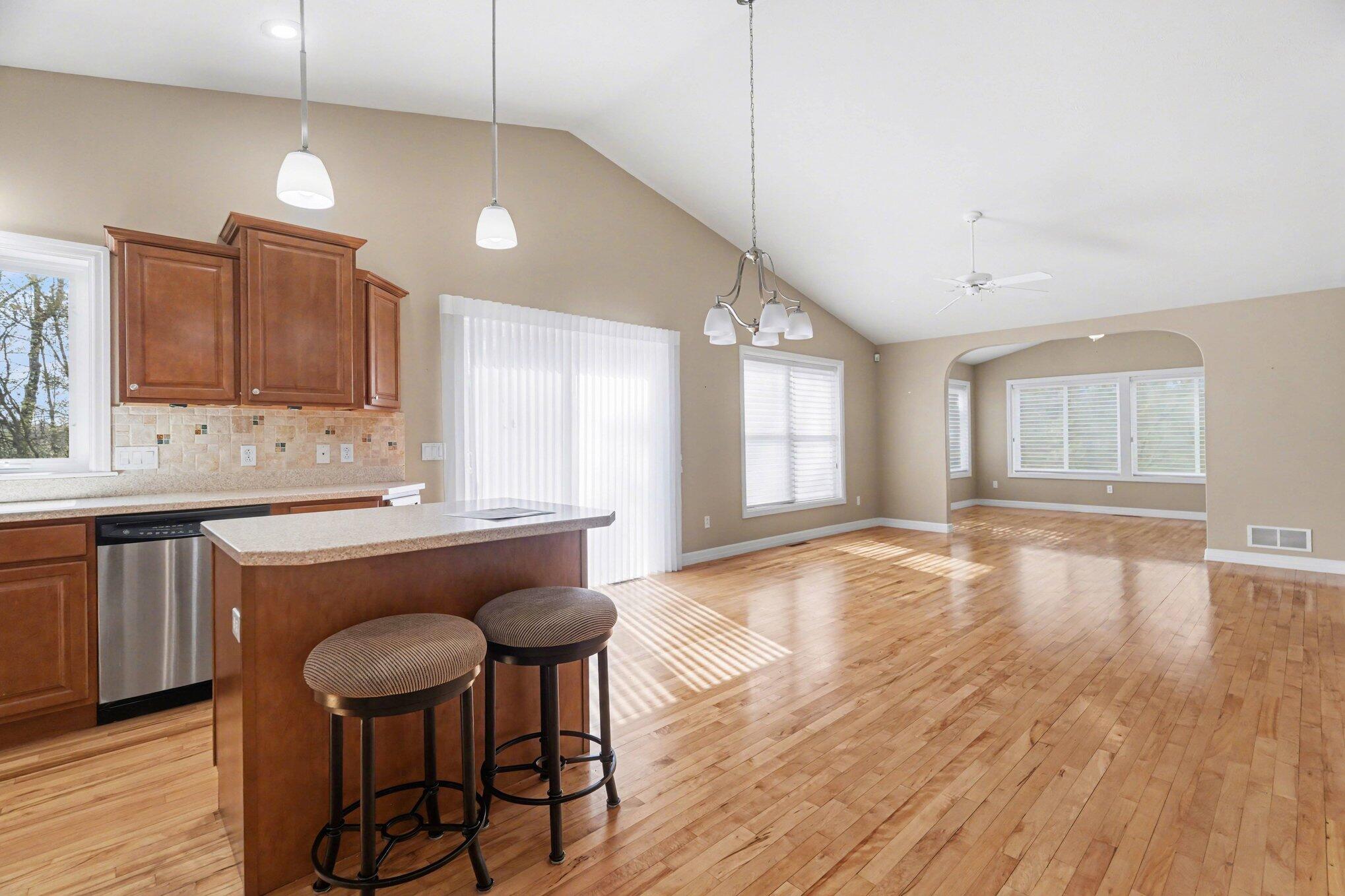 3183 Nighthawk Lane, Unit 8 Battle Creek, MI 49015 - Photo 9 of 17 008_file_6623