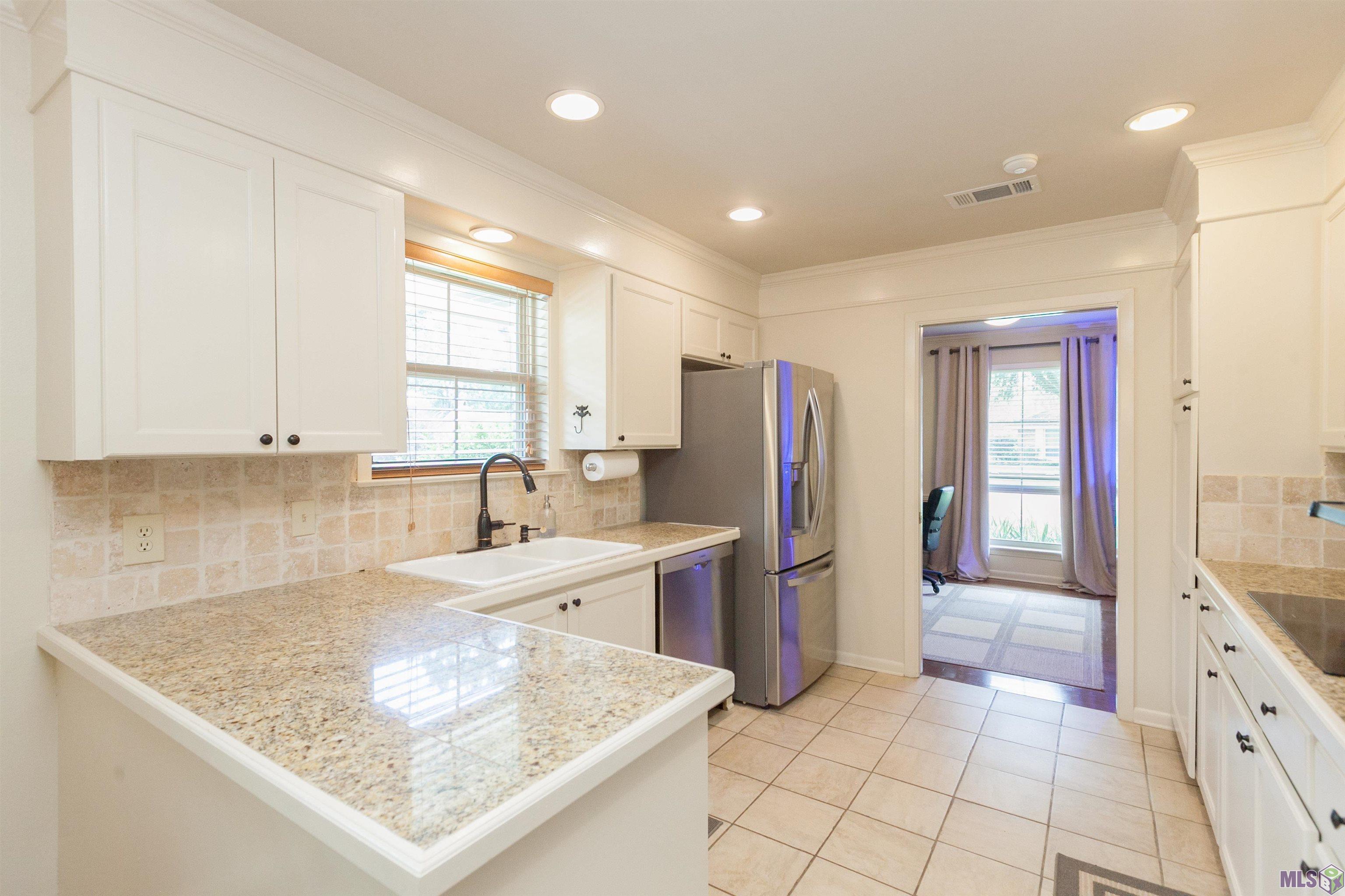 10282 Timberline Drive Baton Rouge, LA 70809 - Photo 9 of 33 Gallery Image 9