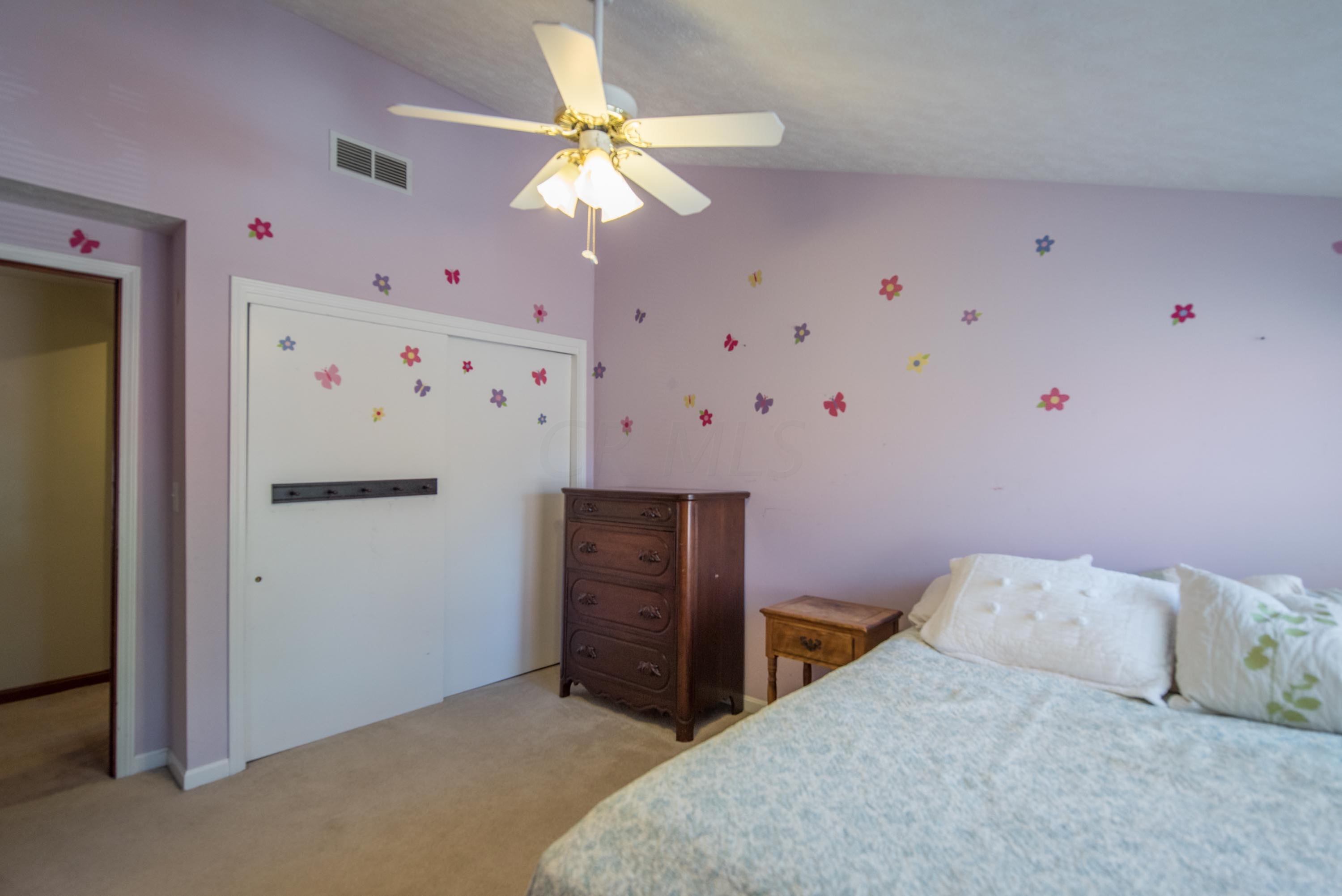 995 South Cassingham Road Columbus, OH 43209 - Photo 27 of 38