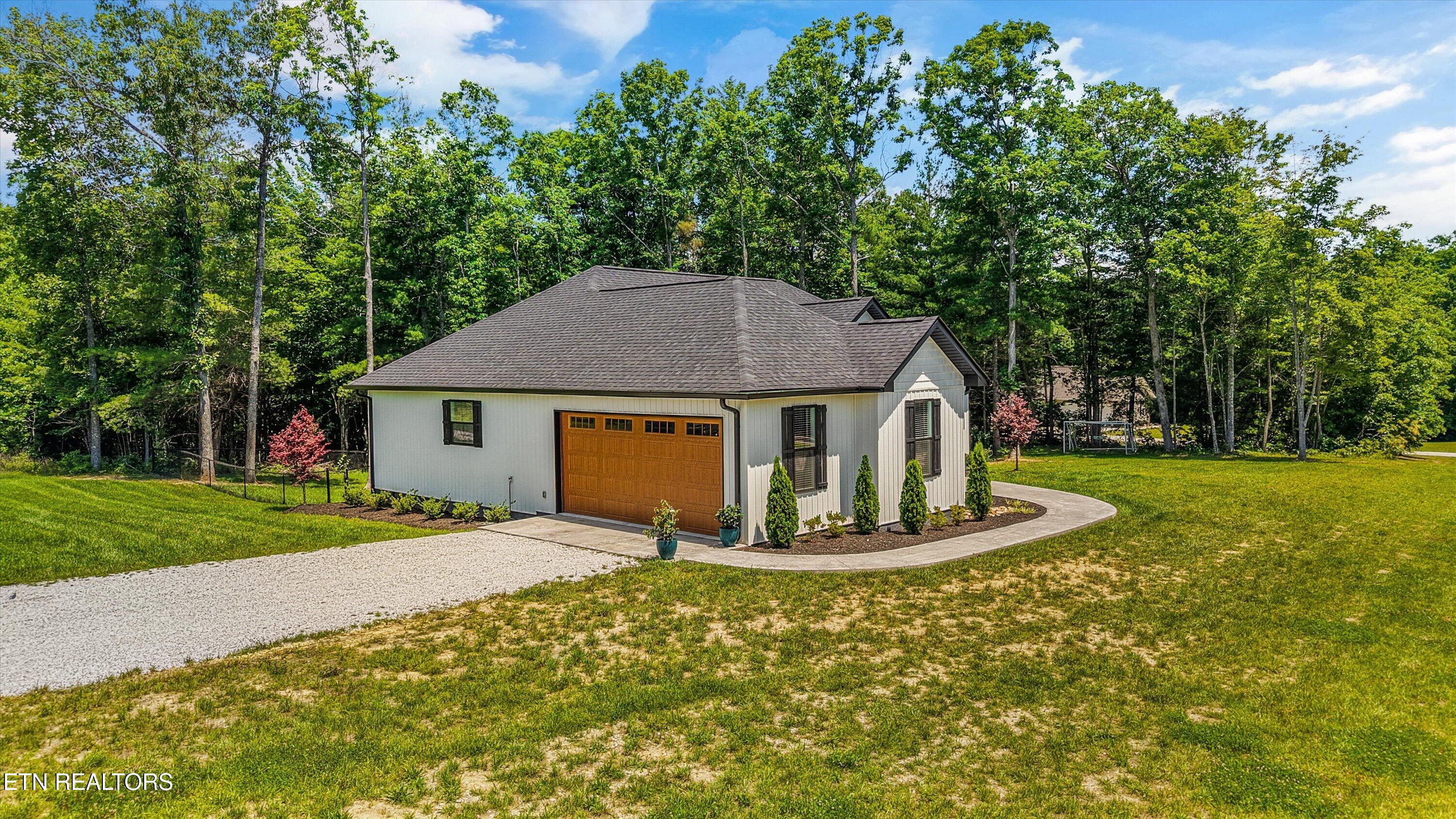 738 Toomey Fls Road Oneida, TN 37841 - Photo 7 of 44 03-738 Toomey Fls Rd 033