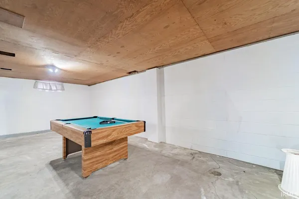 $180,000 | 320 North Walnut Street, Etna Green, IN 46524