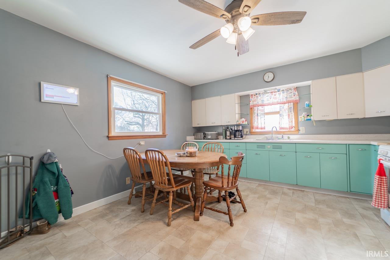 320 North Walnut Street Etna Green, IN 46524 - Photo 8 of 25