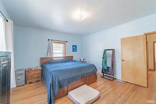 $180,000 | 320 North Walnut Street, Etna Green, IN 46524