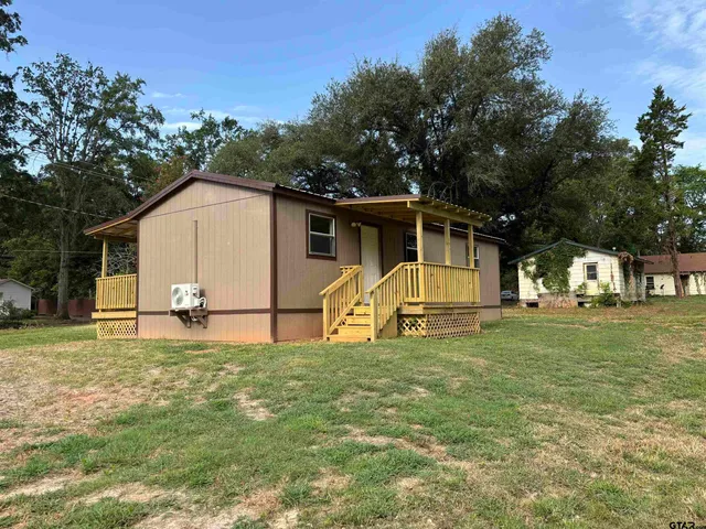 $85,000 | 111 East Hughes Street, Daingerfield, TX 75638