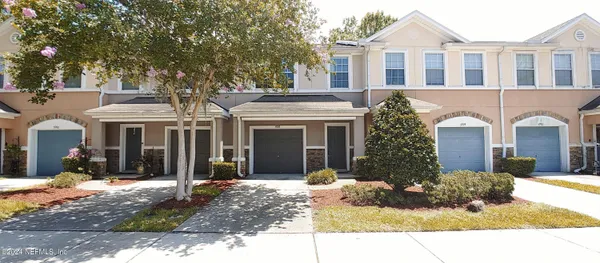 $1,895 | 5976 Pavilion Drive, Jacksonville, FL 32258