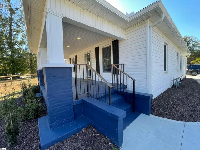 $2,000 | 315 North Maple Street, Simpsonville, SC 29681