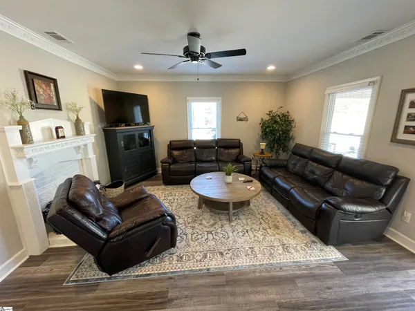 $2,000 | 315 North Maple Street, Simpsonville, SC 29681