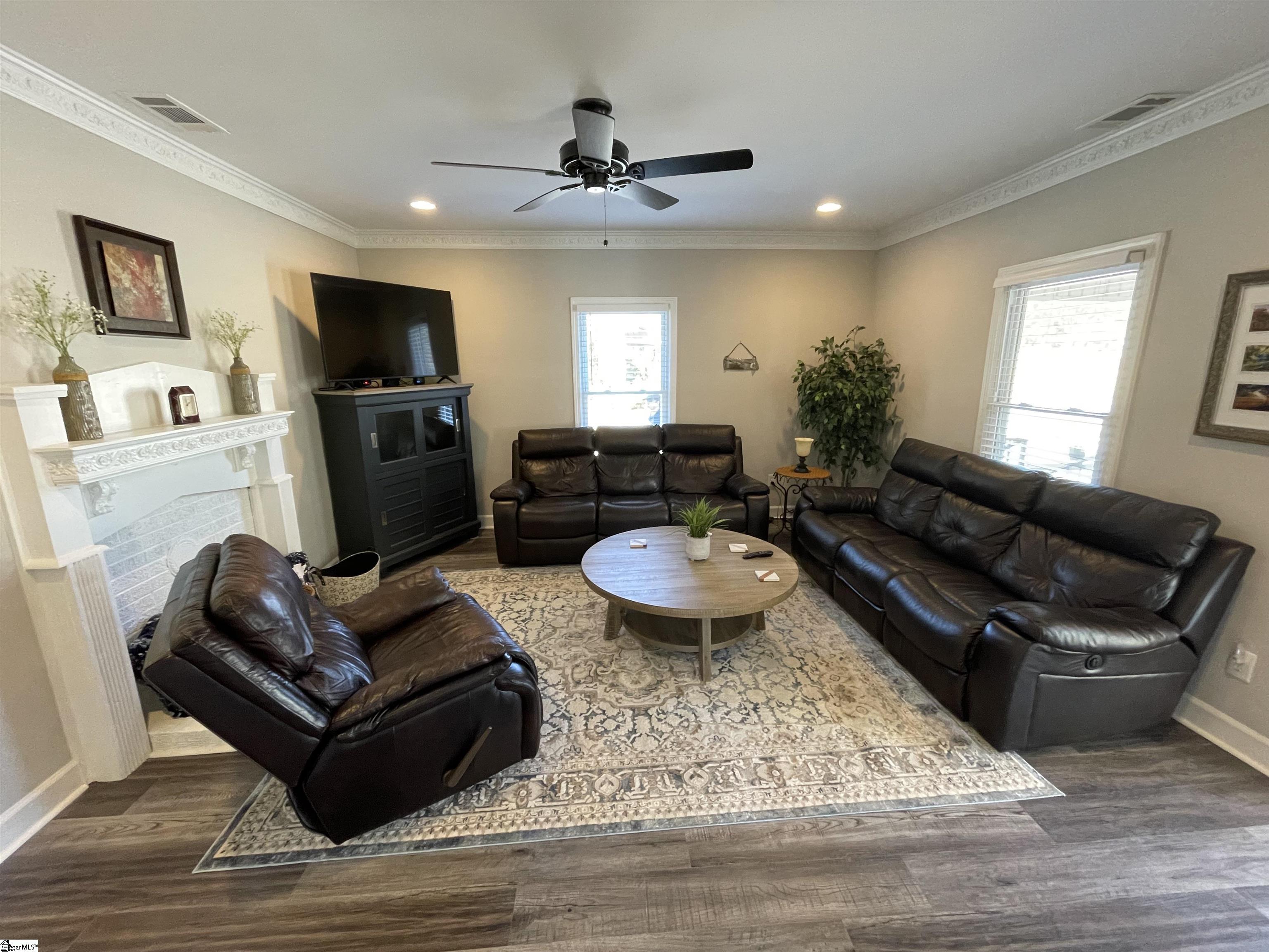 315 North Maple Street Simpsonville, SC 29681 - Photo 9 of 32