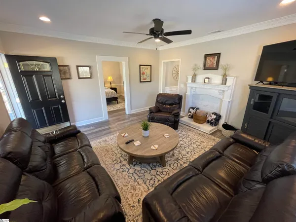 $2,000 | 315 North Maple Street, Simpsonville, SC 29681
