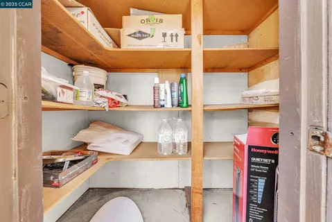 a view of utility room