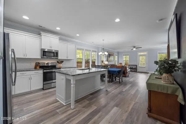 $538,500 | 807 Dan Owen Drive, Hampstead, NC 28443