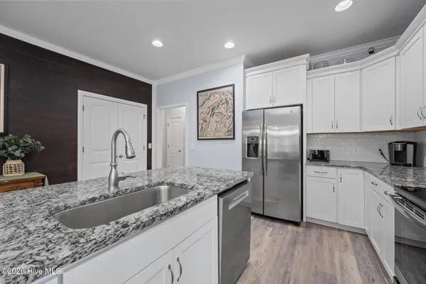 $538,500 | 807 Dan Owen Drive, Hampstead, NC 28443