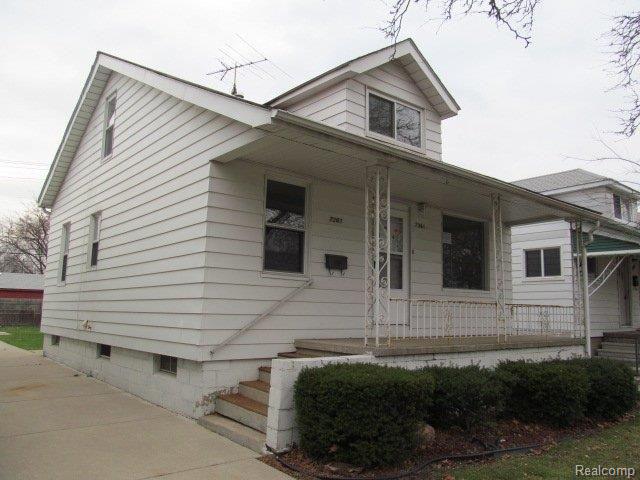 7261 Standard Street Center Line, MI 48015 - Photo 3 of 25 7261 STANDARD CENTERLINE (73).J