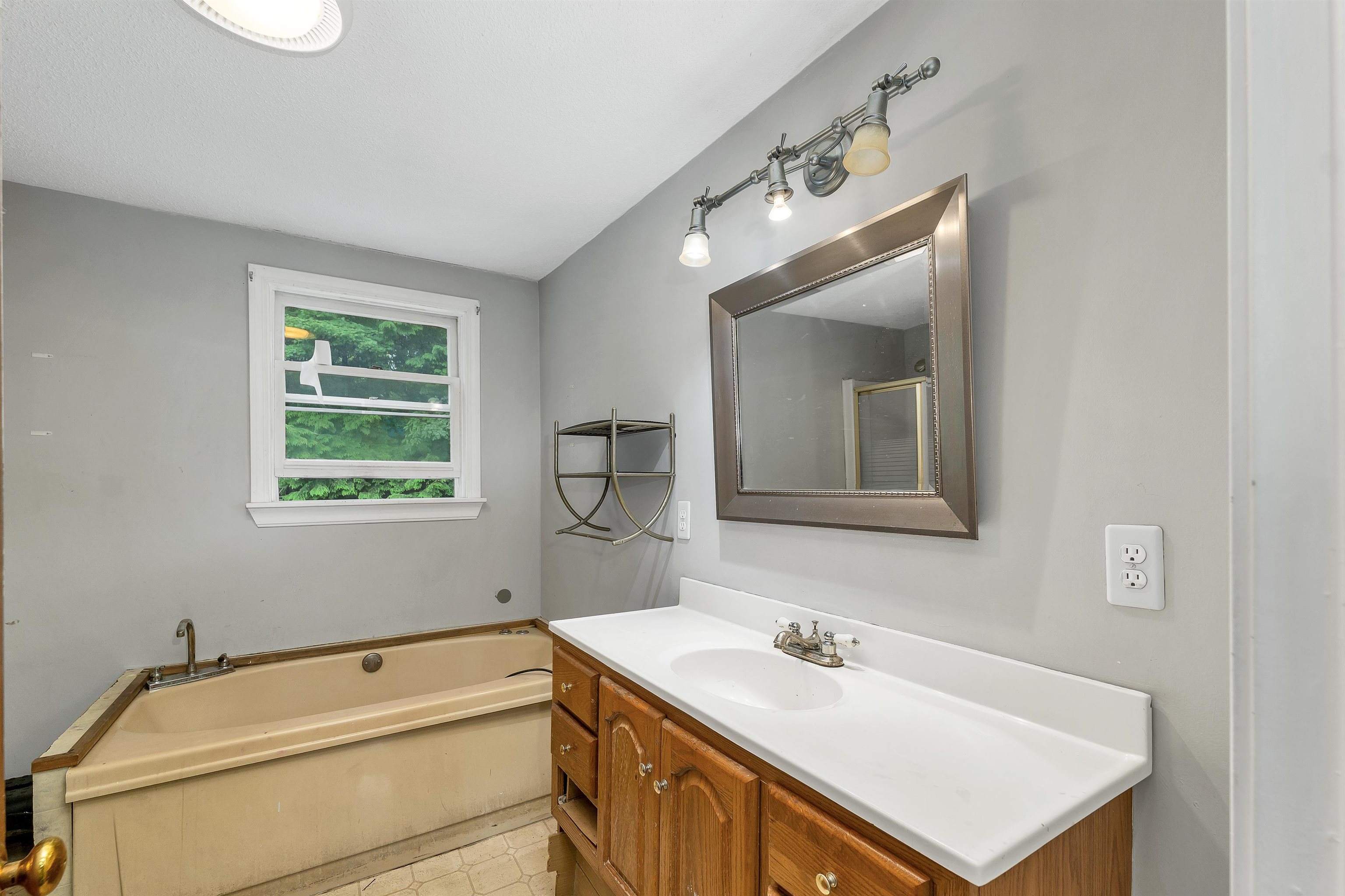 18 West Huntress Pond Road Barnstead, NH 03225 - Photo 14 of 22