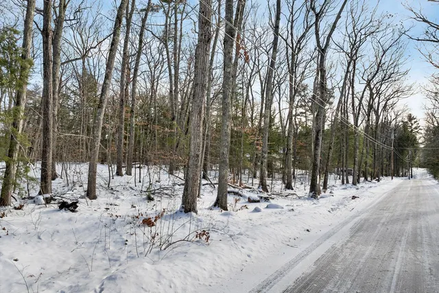 $149,000 | 42 Kings Pine Road, Unit TOWN MAP SHOWS 42 (DEED SHOWS LOT NO 24), Wolfeboro, NH 03894