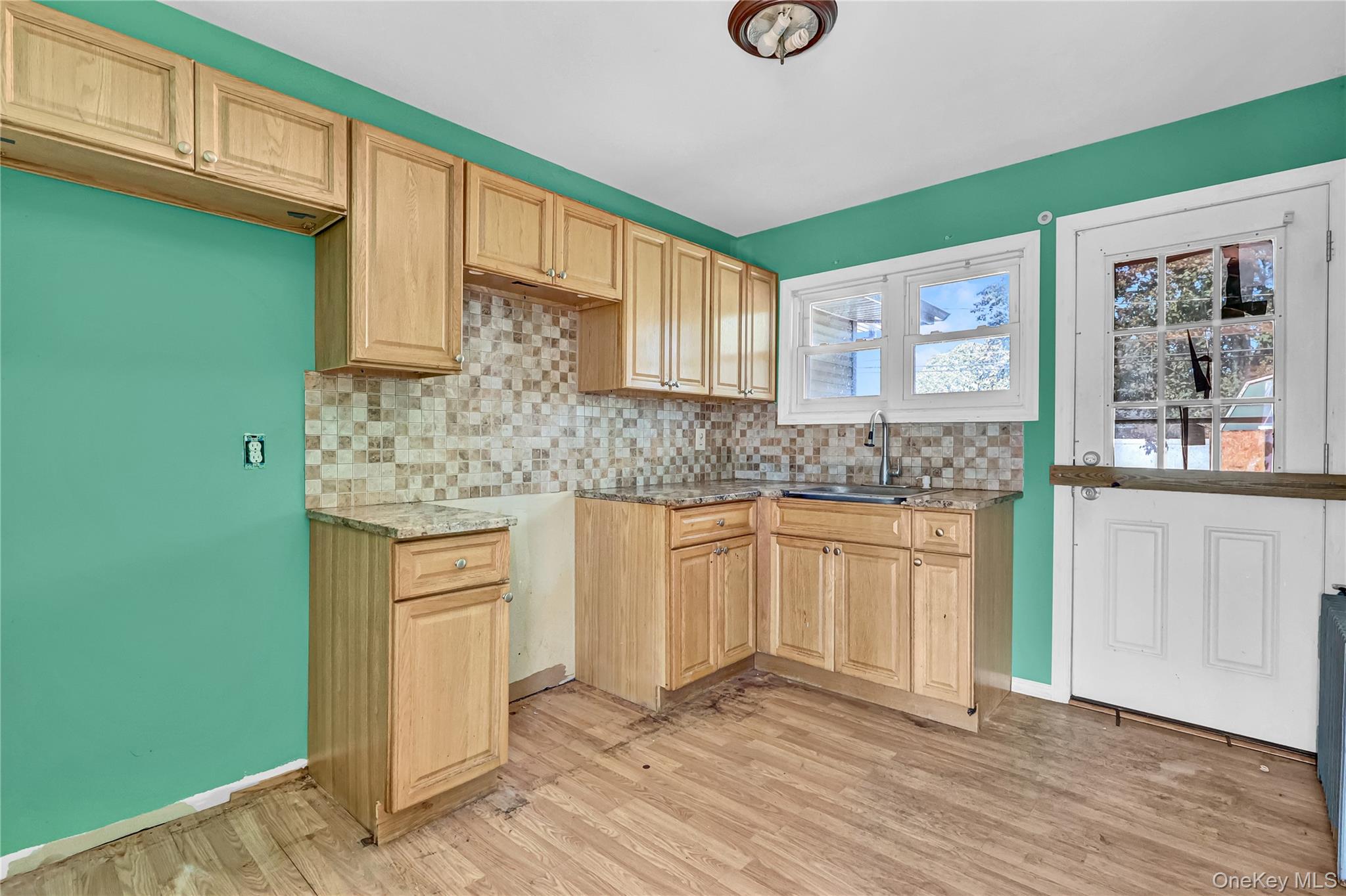 34 Croydon Road Amityville, NY 11701 - Photo 6 of 14