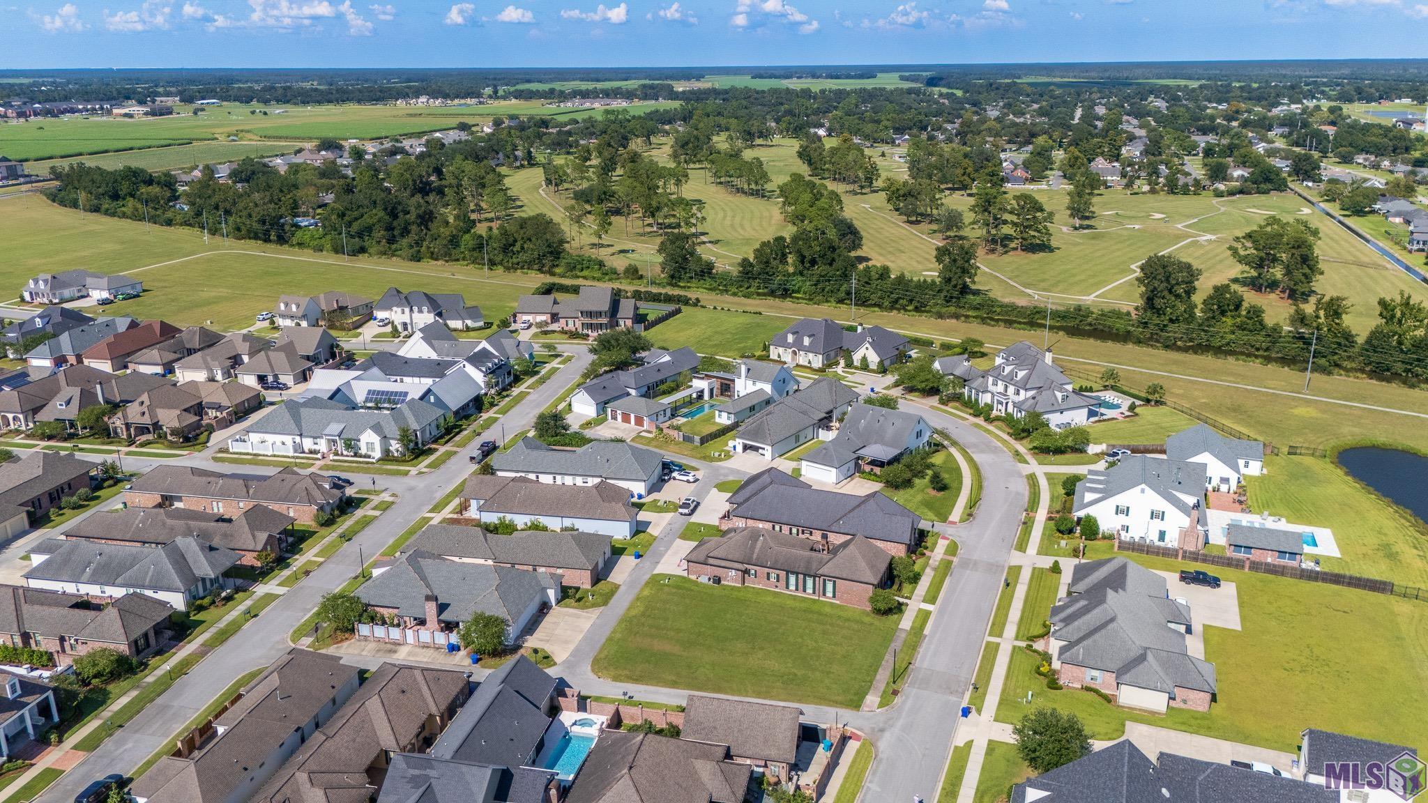 260 Rue Pelletier Thibodaux, LA 70301 - Photo 9 of 12