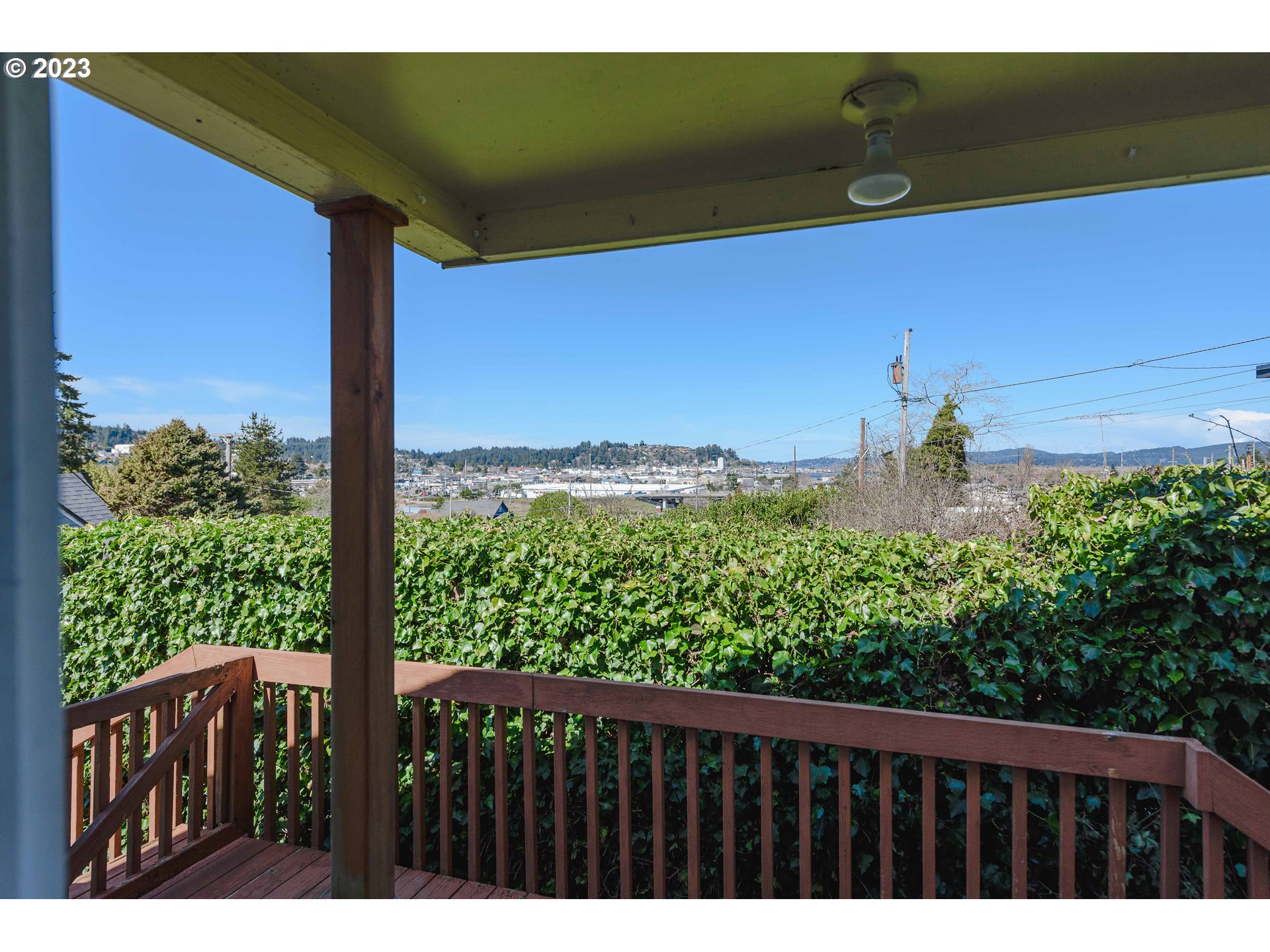 63647 Andrews Road Coos Bay, OR 97420 - Photo 4 of 32 Gallery Image 4