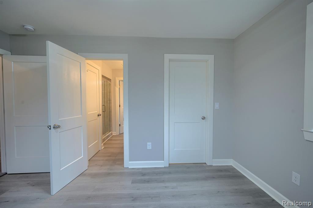 950 Leon Road Walled Lake, MI 48390 - Photo 24 of 36 Gallery Image 24