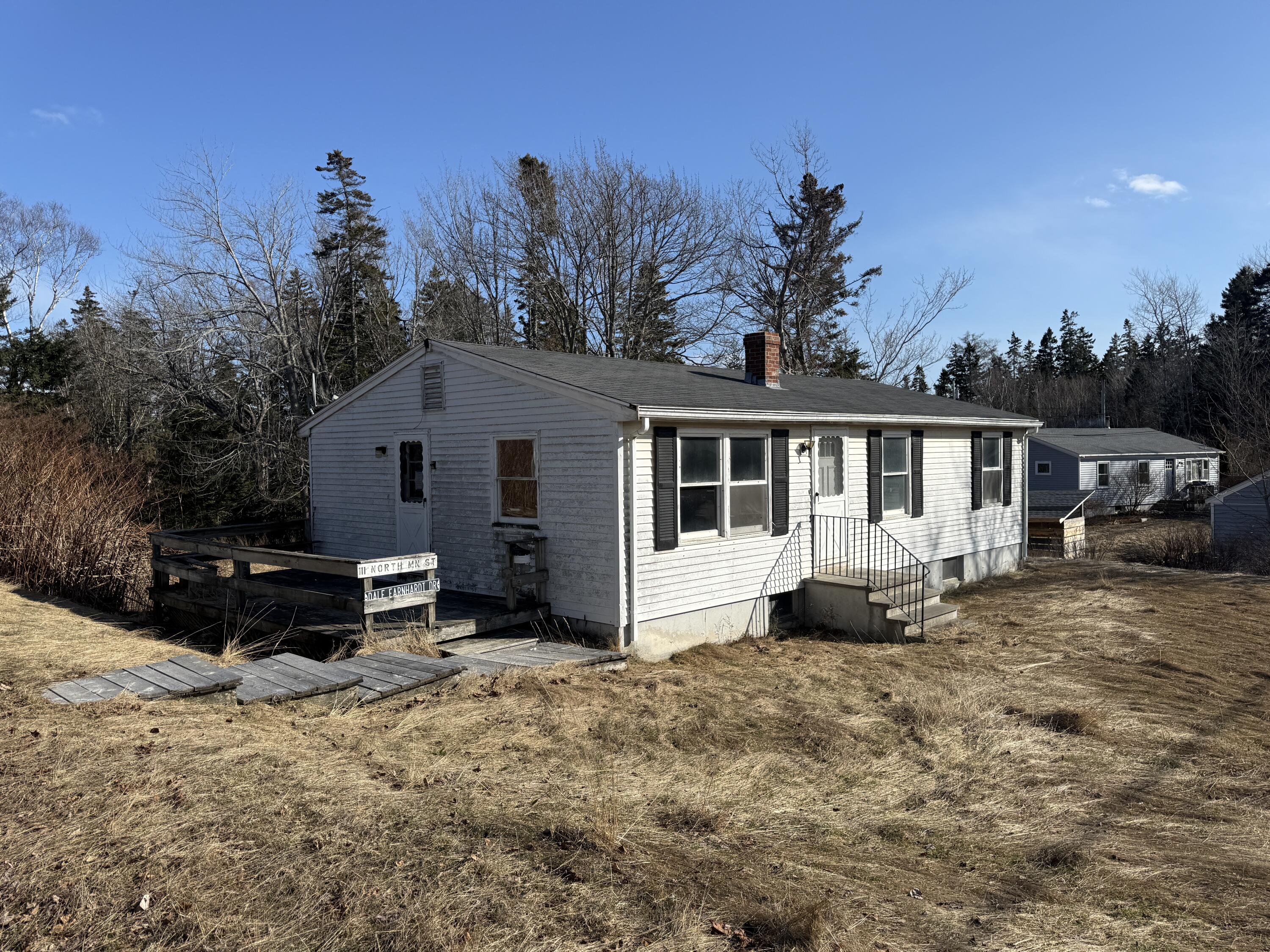 111 North Main Street Stonington, ME 04681 - Photo 2 of 9 IMG_2135