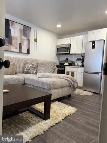 $320,000 | 808 Derwyn Road, Drexel Hill, PA 19026