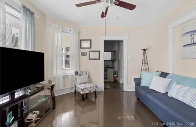 $1,600 | 70 Chadwick Avenue, Unit 1, Hartford, CT 06106