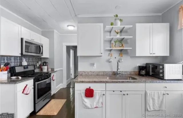 $1,600 | 70 Chadwick Avenue, Unit 1, Hartford, CT 06106