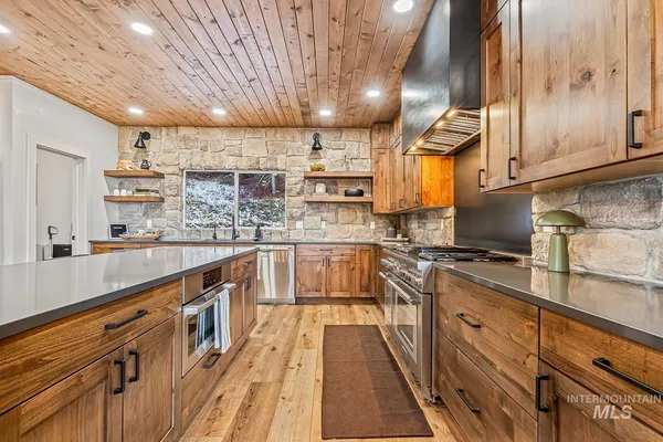 $3,490,000 | 1505 Bear Rock Trail, Cascade, ID 83611