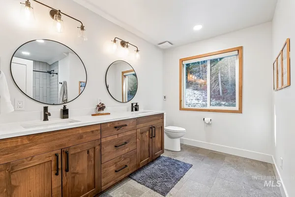 $3,490,000 | 1505 Bear Rock Trail, Cascade, ID 83611