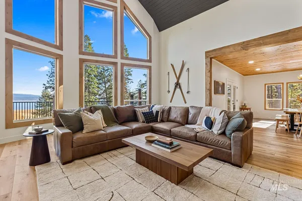 $3,490,000 | 1505 Bear Rock Trail, Cascade, ID 83611