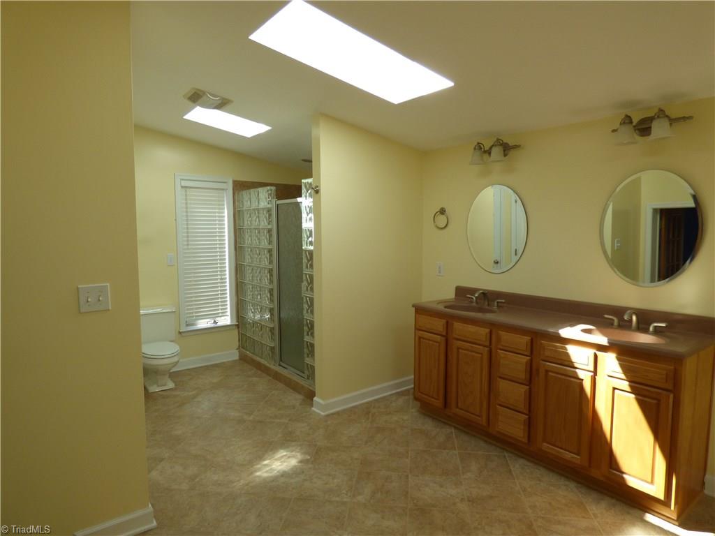 2509 Roland Road Greensboro, NC 27407 - Photo 14 of 27 Gallery Image 14